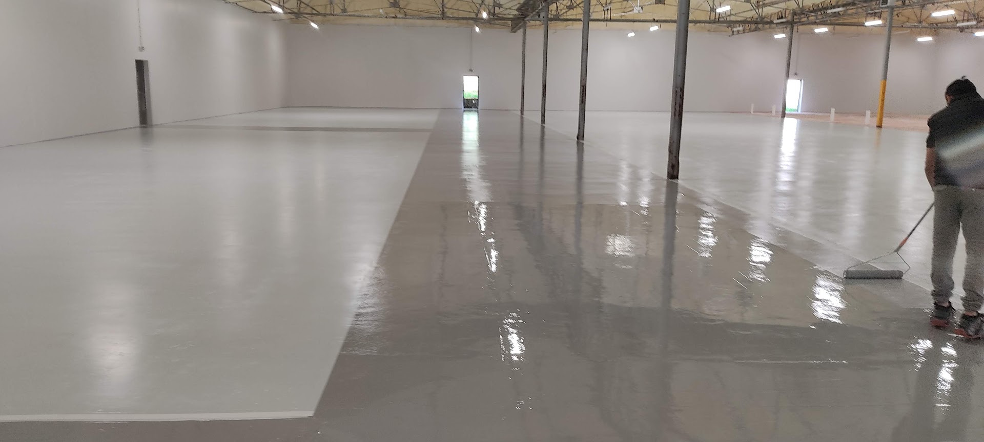 Revêtement de sol en résine époxy - Solest Résine